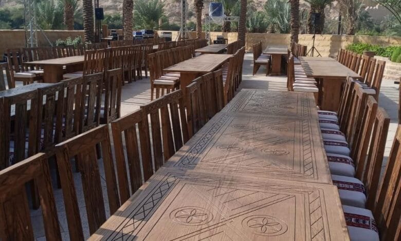 طاولات طعام الرياض